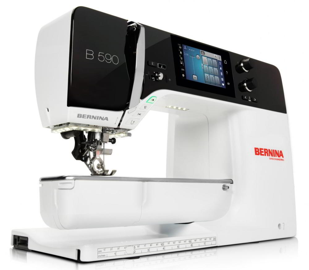 Швейно-вишивальна машина BERNINA 590